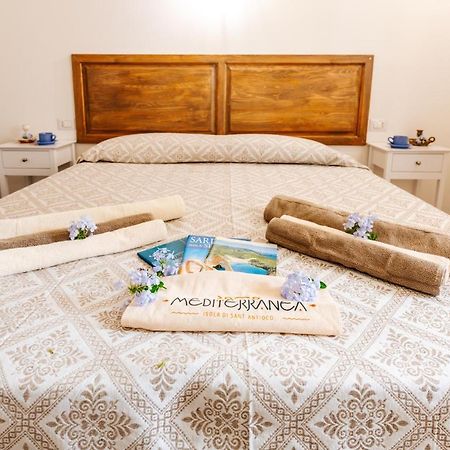 Domo Mediterranea Affittacamere-Guest House SantʼAntìoco Zewnętrze zdjęcie
