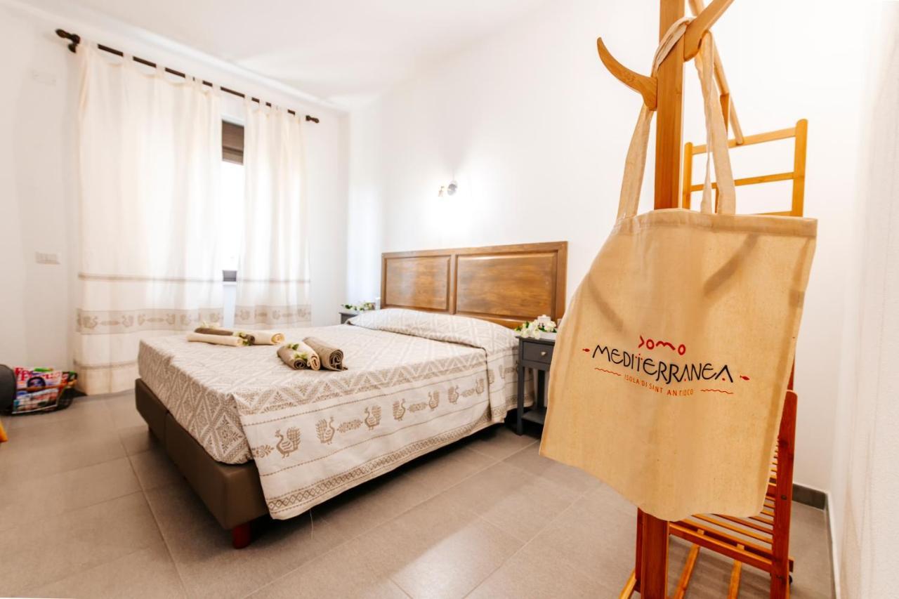 Domo Mediterranea Affittacamere-Guest House SantʼAntìoco Zewnętrze zdjęcie
