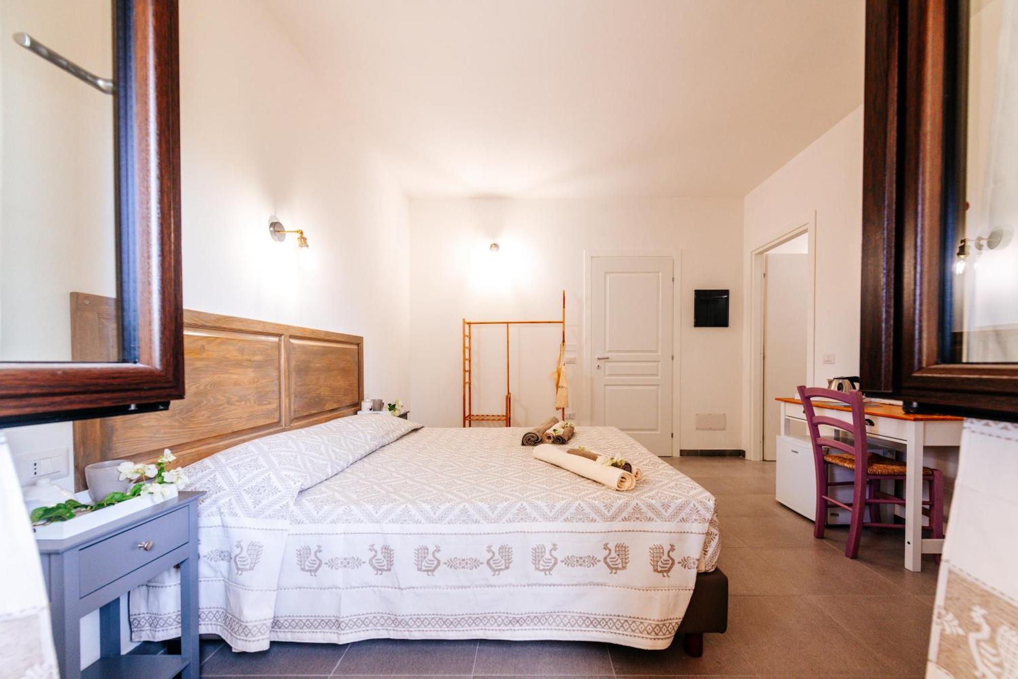 Domo Mediterranea Affittacamere-Guest House SantʼAntìoco Zewnętrze zdjęcie